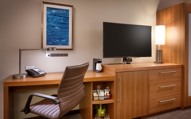 photo 5 of Hyatt Place Emeryville/San Francisco Bay Area