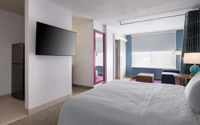 photo 4 of Home2 Suites By Hilton Indianapolis Keystone Crossing