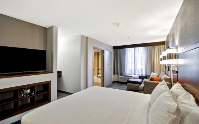 photo 5 of Home2 Suites by Hilton Indianapolis Keystone Crossing