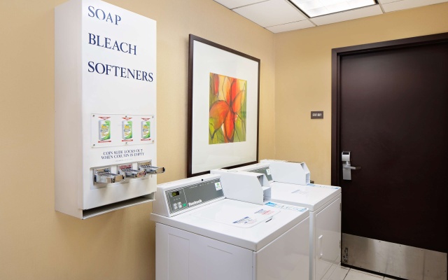 photo 2 of Hyatt Place Ontario / Rancho Cucamonga