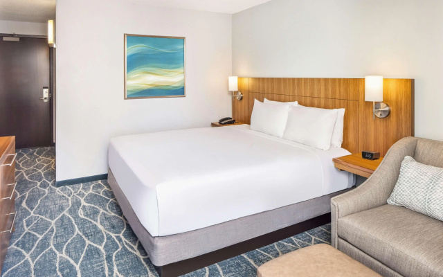 photo 4 of Hyatt Place Waikiki Beach