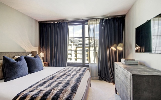 photo 5 of Iconic 5 Bedroom Penthouse at the Ritz-Carlton by RedAwning