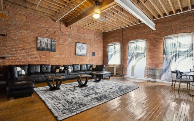 photo 4 of Downtown Detroit Loft - Fully equipped & Absolutely Gorgeous theme by RedAwning
