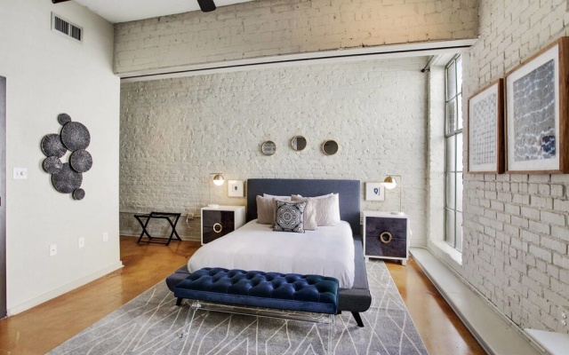 photo 5 of Impressive 2br/2ba Industrial Apt in Nola by Domio