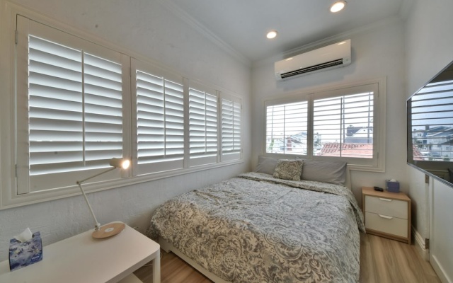 photo 2 of A5 Incredible Contemporary Beach Home With View and AC