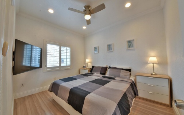 photo 3 of A5 Incredible Contemporary Beach Home With View and AC