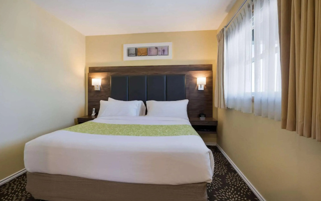 photo 5 of Inn at Port Gardner-Everett Waterfront, an Ascend Collection Hotel