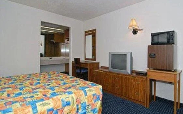 photo 2 of Inn Brevard