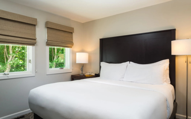 photo 3 of Inns at the Equinox