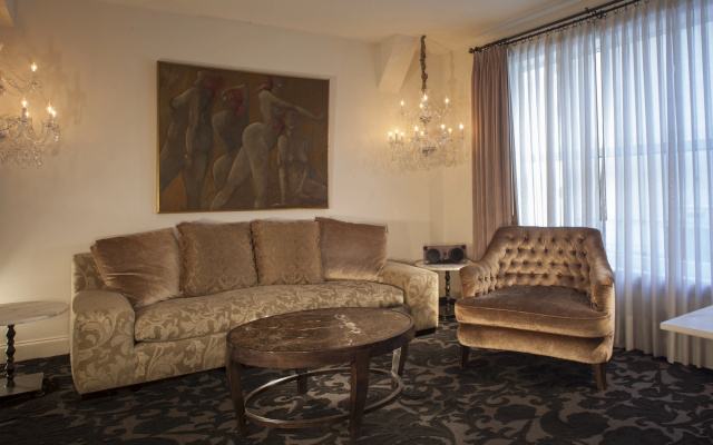 photo 5 of International House Hotel