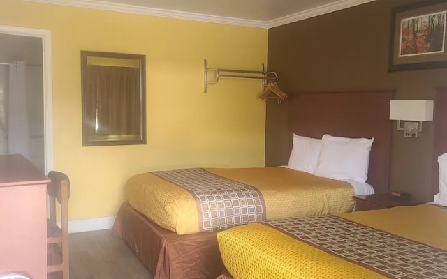 photo 5 of Interstate 8 Motel