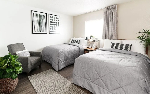 photo 4 of InTown Suites Extended Stay Select Dayton OH- Miamisburg