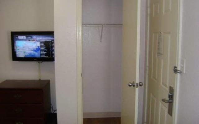 photo 2 of InTown Suites Houston West