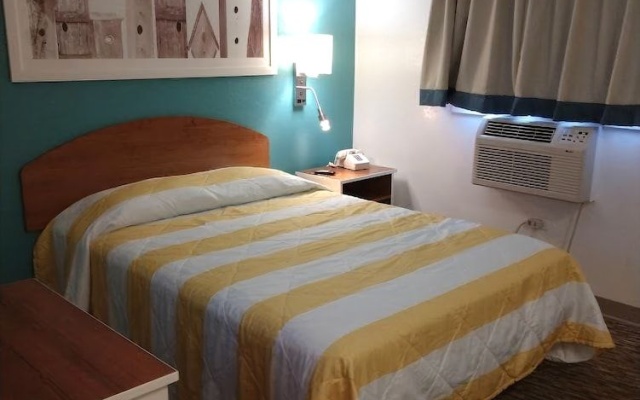 photo 5 of InTown Suites Extended Stay San Antonio Airport