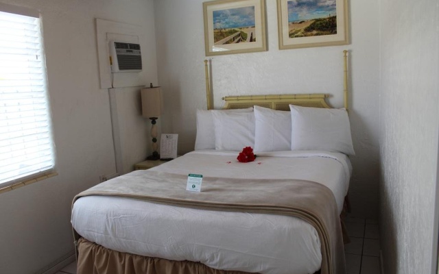 photo 5 of Island Breeze Inn