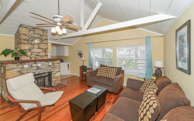 photo 2 of Island Dreams Sunset Suite #3