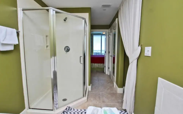 photo 5 of Island Tower by Youngs Suncoast