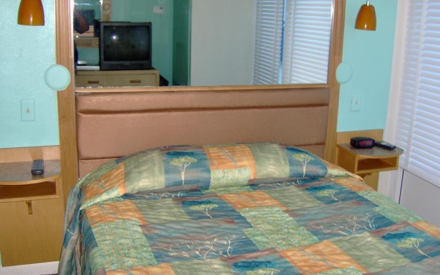 photo 3 of Islander Beach Resort