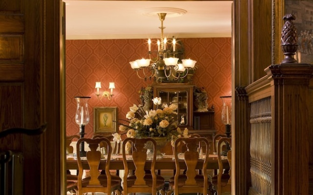 photo 2 of Ivy Lodge Bed & Breakfast