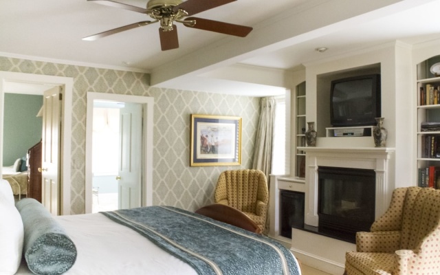 photo 4 of Ivy Lodge Bed & Breakfast