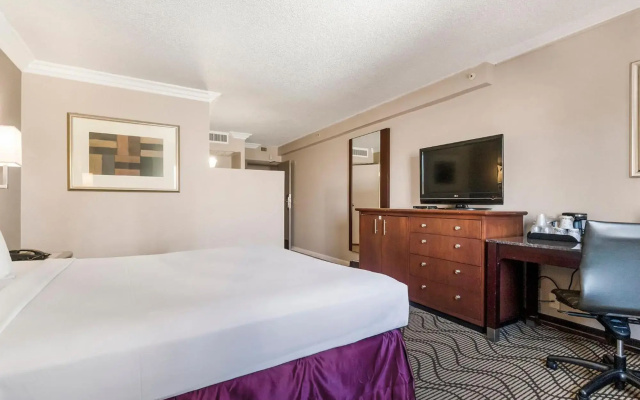 photo 4 of Jack London Inn