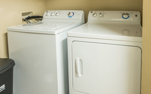 photo 4 of 1 BR and 2 BR Jacksonville Beach Apt with Parking by Frontdesk