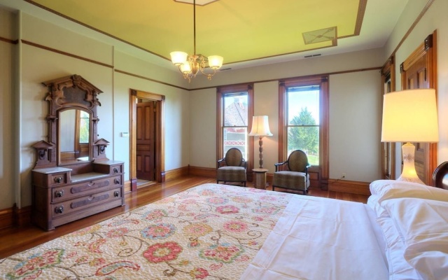 photo 5 of Jacksonville's Historic Nunan House