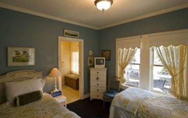 photo 5 of Magnolia Hotel