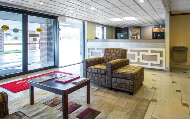 photo 5 of SureStay by Best Western Jacksonville Airport