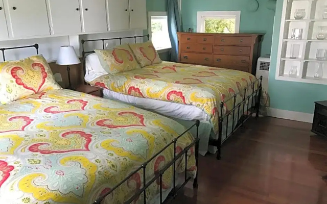 photo 3 of John Joseph Inn