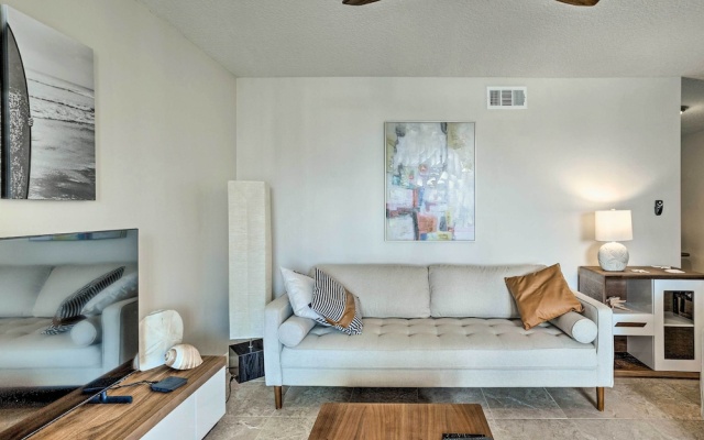 photo 5 of Jupiter Bay Condo w/ Pool < Half Mile to Beach!