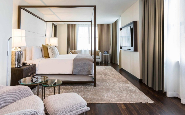 photo 3 of JW Marriott Houston Downtown