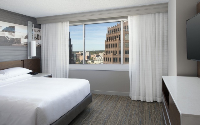 photo 3 of Kansas City Marriott Country Club Plaza