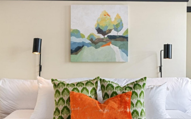 photo 5 of Kasa Comfy Studio Explore East Liberty The Maverick
