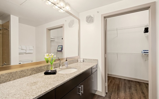 photo 3 of Kasa Dallas Medical District Apartments