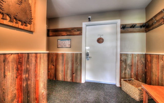 photo 5 of Kcia 412 - the Farmhouse at Killington: Modern, New 2rm Condo