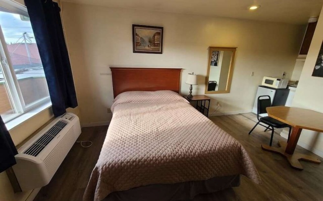 photo 2 of K&E Motor Inn