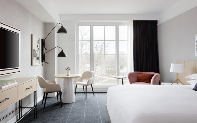 photo 5 of Kimpton The Forum Hotel by IHG