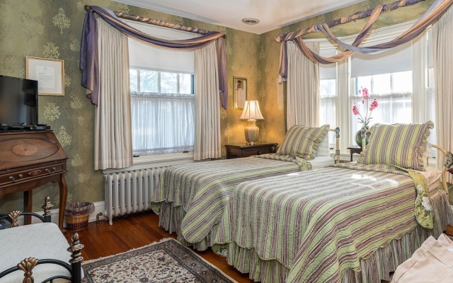 photo 3 of King's Cottage Bed & Breakfast