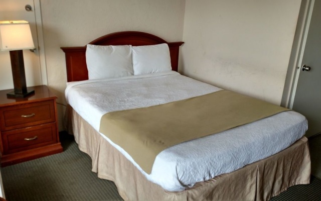 photo 4 of Hope Inn