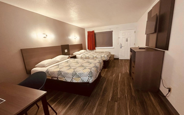photo 2 of Motel 6 San Antonio, TX - Fiesta Trails
