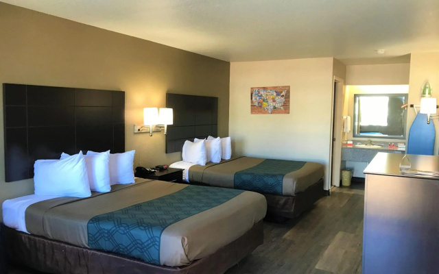 photo 4 of Econo Lodge Near Lackland Air Force Base - SeaWorld