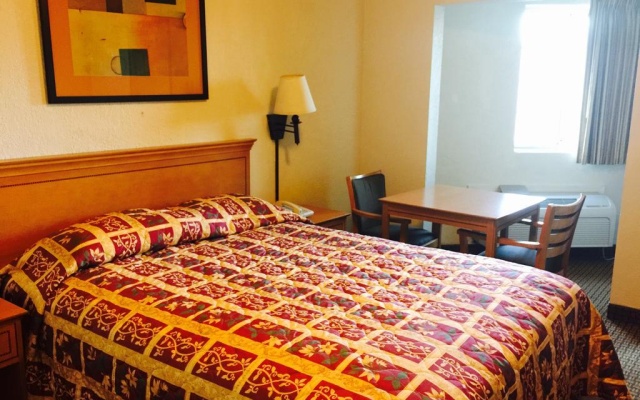 photo 4 of Knights Inn San Francisco Near the Presidio