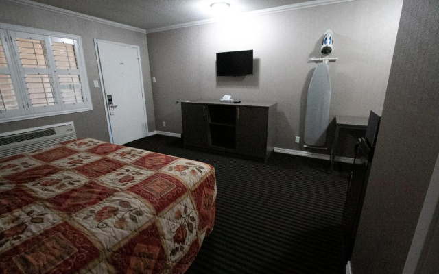 photo 4 of Alpha Inn & Suites