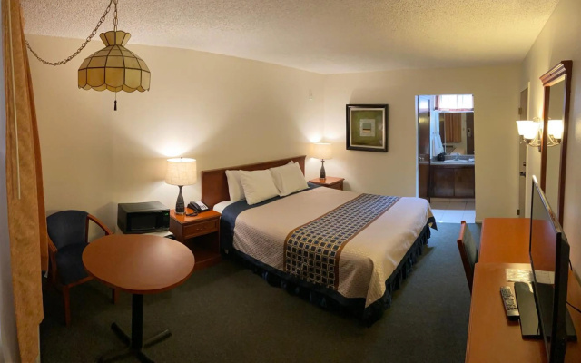 photo 3 of Vantage Point Inn Woodland Hills