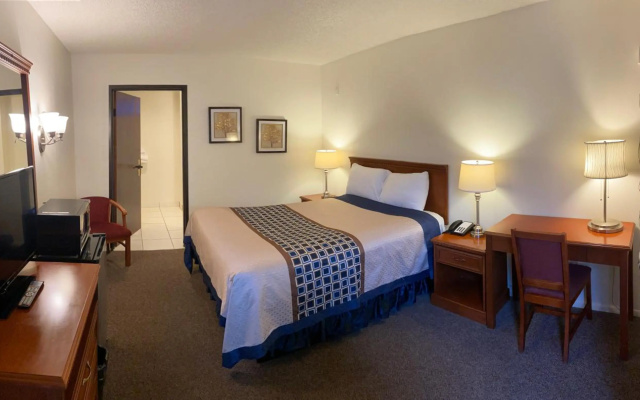 photo 4 of Vantage Point Inn Woodland Hills