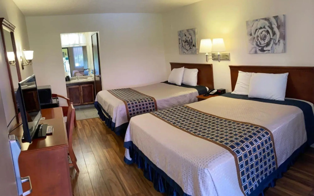 photo 5 of Vantage Point Inn Woodland Hills