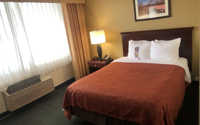 photo 4 of Knott's Hotel
