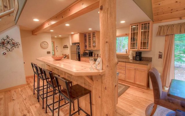 photo 5 of Knotty Pine Retreat 3 Bedroom Home