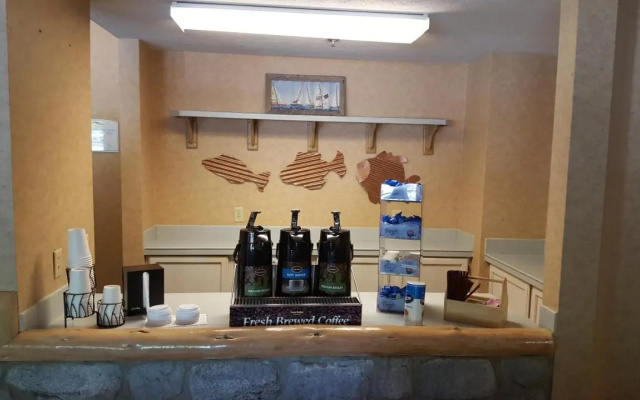 photo 2 of Baymont by Wyndham Coeur d'Alene